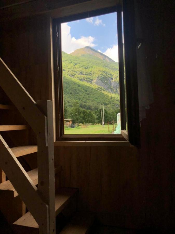 Riverside Guesthouse & Sauna Vuthaj エクステリア 写真